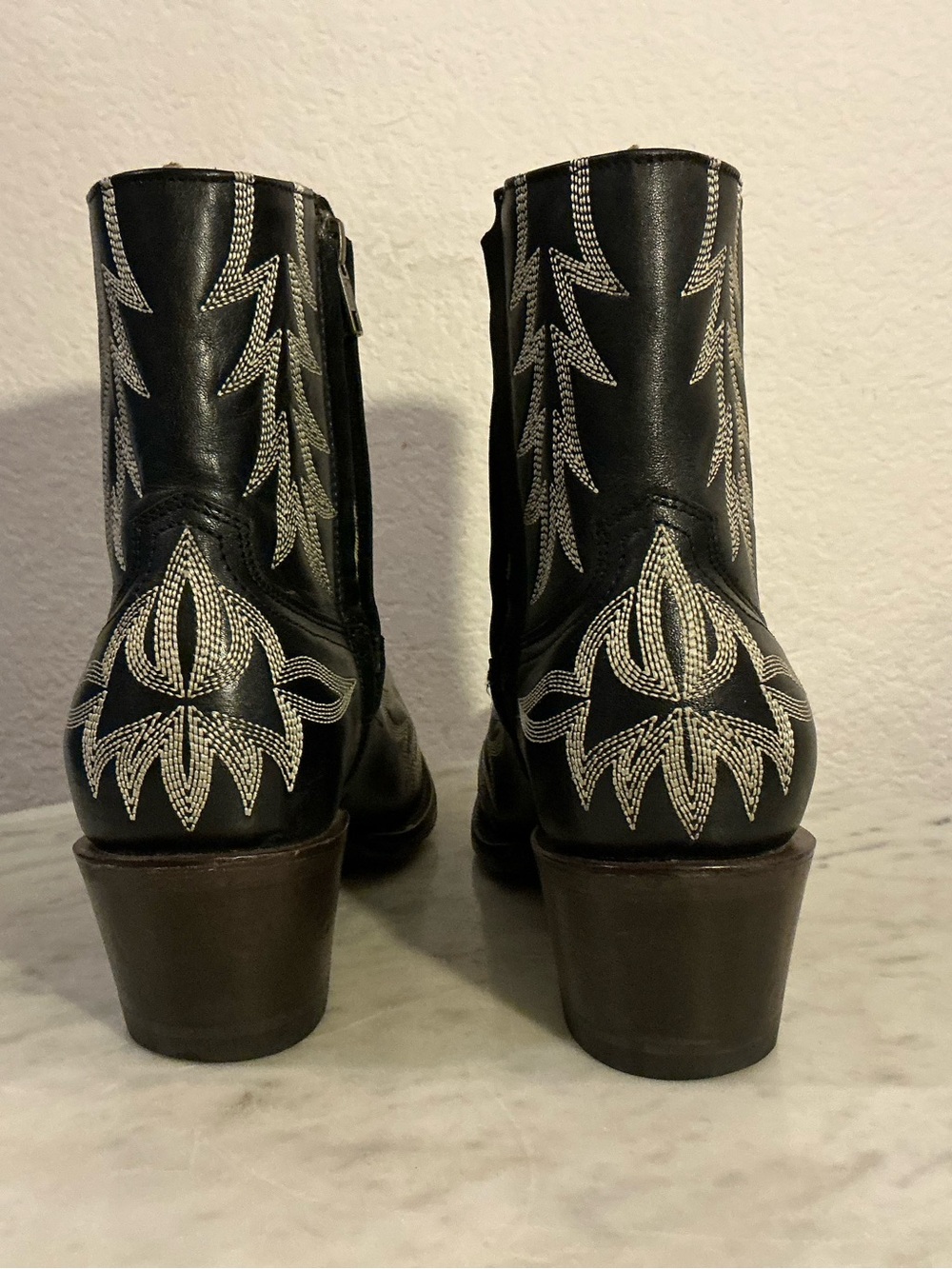 Stetson Black Ankle Western Boots with White Stitching Wm Sz 8.5 - Picture 7 of 17